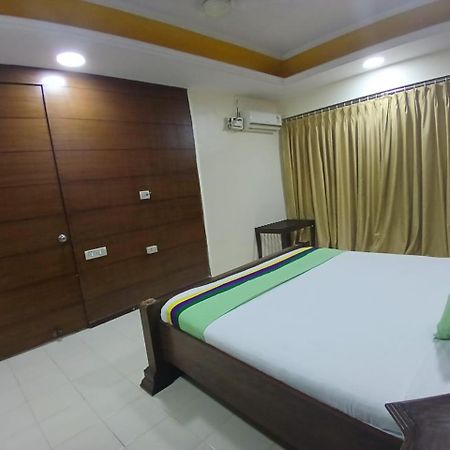 Blossoms Room The Plaza-Luxury Collection- Lakdikapul ไฮเดอราบัด ภายนอก รูปภาพ
