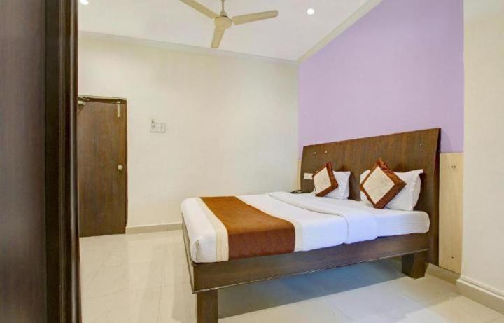 Blossoms Room The Plaza-Luxury Collection- Lakdikapul ไฮเดอราบัด ภายนอก รูปภาพ