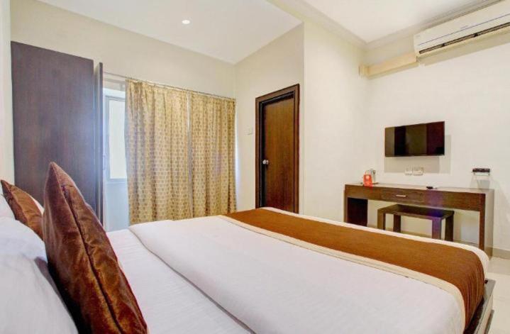 Blossoms Room The Plaza-Luxury Collection- Lakdikapul ไฮเดอราบัด ภายนอก รูปภาพ